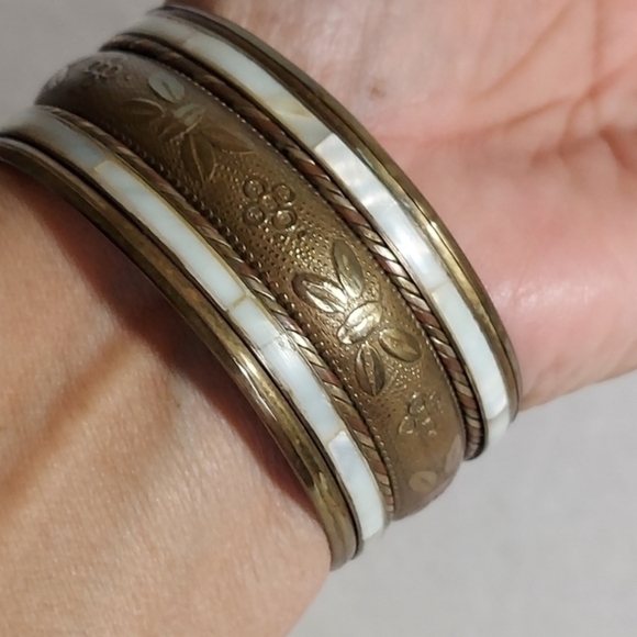 Vintage Brass and Mother of Pearl Bangle Bracelet Etched with decorative accents - Picture 10 of 10